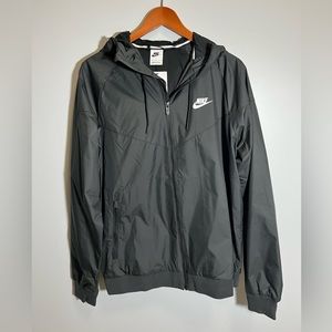 Lightweight Nike black jacket